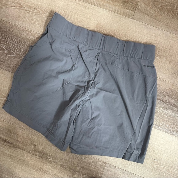 Women’s gray Columbia shorts XL - Picture 5 of 6